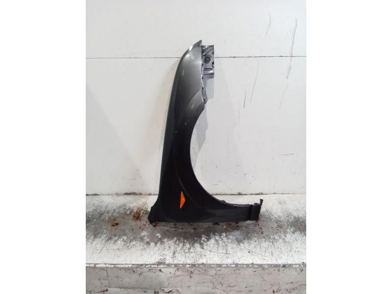 Recambio de aleta delantera derecha para ford mondeo iii (b5y) 1.8 16v referencia OEM IAM  4P 02