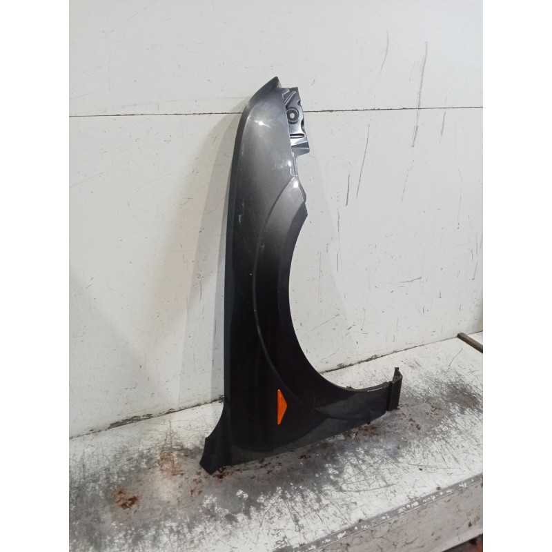 Recambio de aleta delantera derecha para ford mondeo iii (b5y) 1.8 16v referencia OEM IAM  4P 02