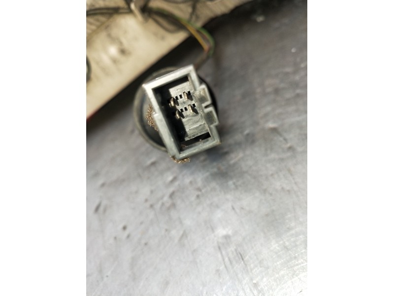 Recambio de piloto trasero derecho para skoda suberb (3t4) ambition referencia OEM IAM   08