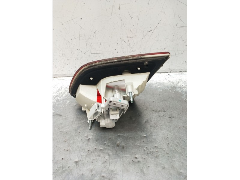 Recambio de piloto trasero izquierdo interior para skoda suberb (3t4) ambition referencia OEM IAM 07S3T5945093  08