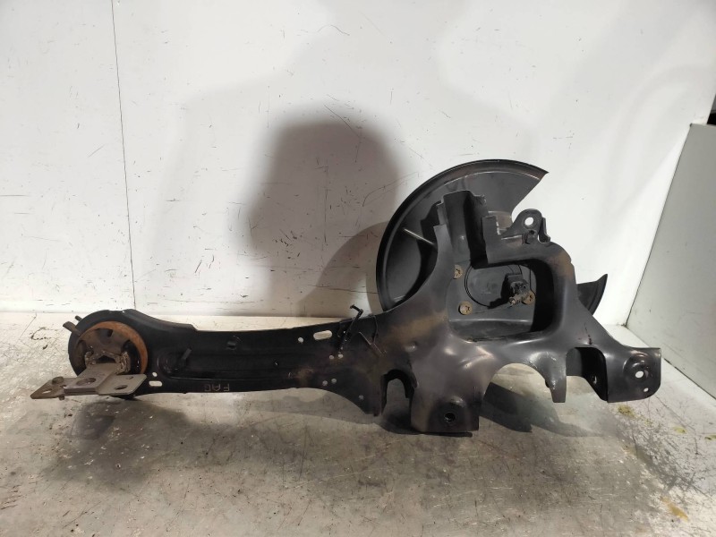 Recambio de mangueta trasera derecha para ford mondeo ber. (ca2) trend referencia OEM IAM   1858856