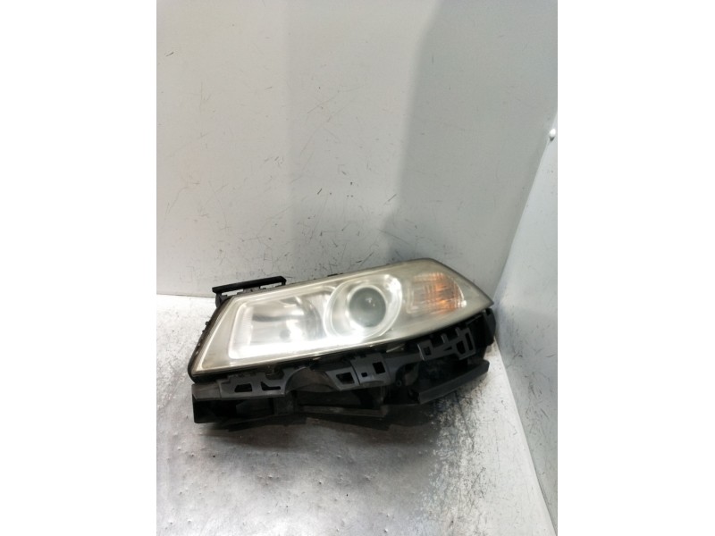 Recambio de faro izquierdo para renault megane ii station wagon (km0/1_) 1.9 dci referencia OEM IAM   06