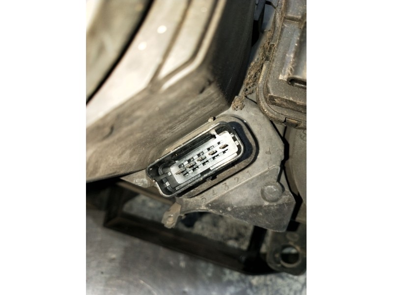 Recambio de faro izquierdo para renault megane ii station wagon (km0/1_) 1.9 dci referencia OEM IAM   06