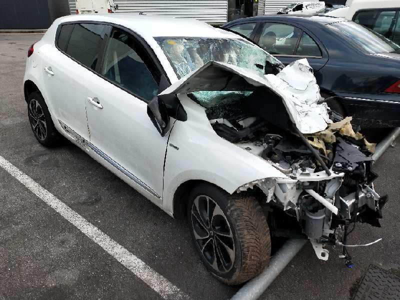 renault megane iii berlina 5 p del año 2014