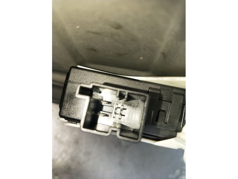 Recambio de elevalunas trasero izquierdo para skoda suberb (3t4) ambition referencia OEM IAM 8K0959811 5P 08