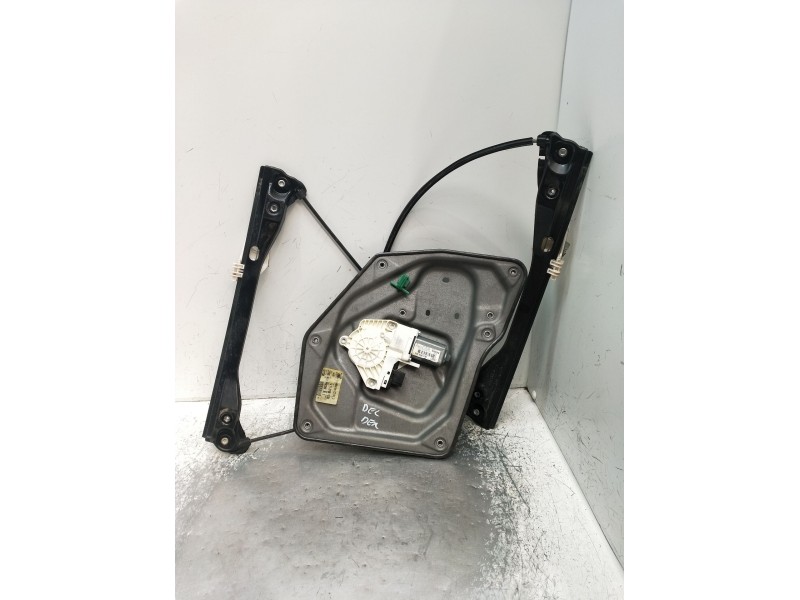 Recambio de elevalunas delantero derecho para skoda suberb (3t4) ambition referencia OEM IAM 3T0837402A 5P 08