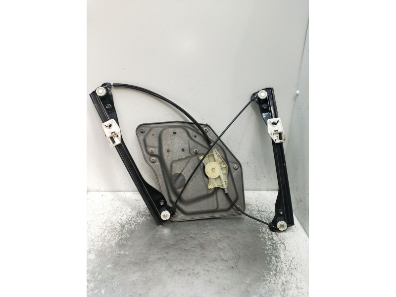 Recambio de elevalunas delantero derecho para skoda suberb (3t4) ambition referencia OEM IAM 3T0837402A 5P 08