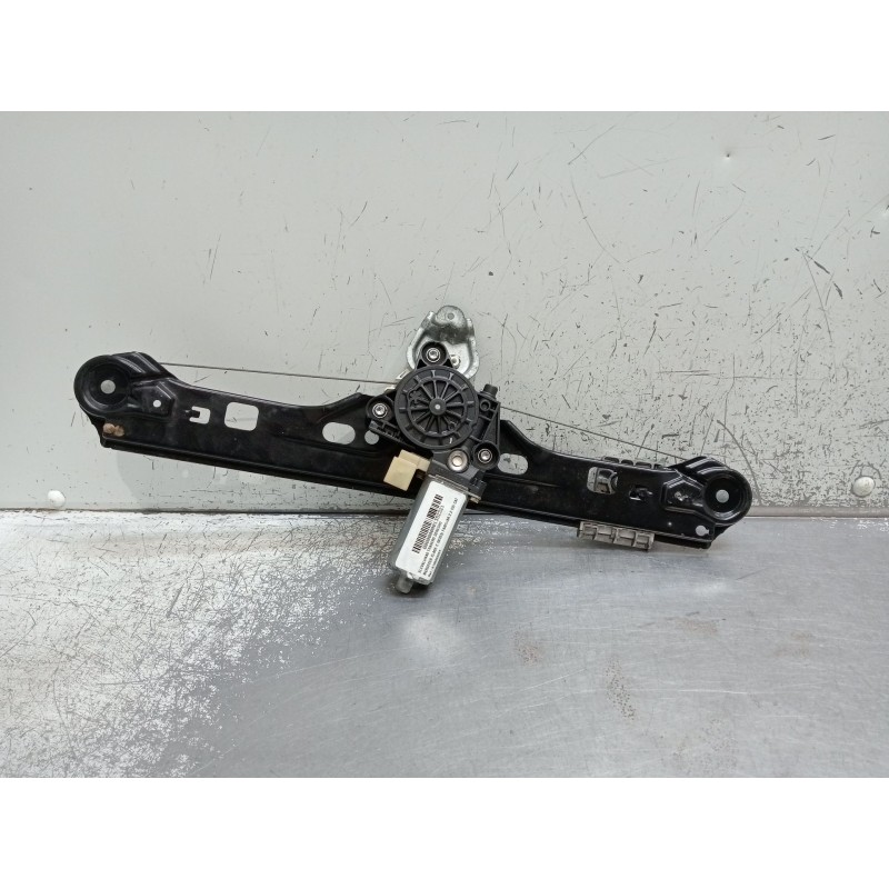 Recambio de elevalunas trasero derecho para mercedes-benz clase c (w203) familiar 2.2 cdi cat referencia OEM IAM 0130822007 5P 0