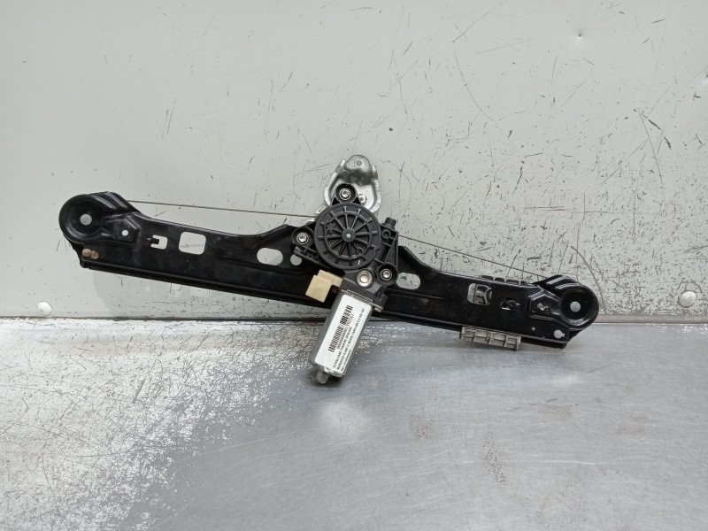 Recambio de elevalunas trasero derecho para mercedes-benz clase c (w203) familiar 2.2 cdi cat referencia OEM IAM 0130822007 5P 0