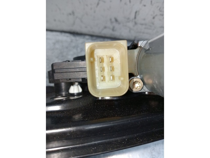 Recambio de elevalunas trasero derecho para mercedes-benz clase c (w203) familiar 2.2 cdi cat referencia OEM IAM 0130822007 5P 0