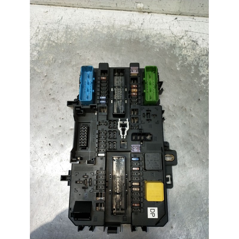 Recambio de caja reles / fusibles para opel astra h (a04) 1.6 (l48) referencia OEM IAM 5DK00866931 13181278 04