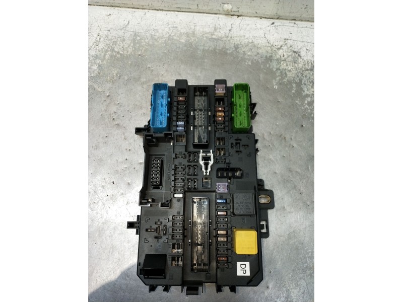 Recambio de caja reles / fusibles para opel astra h (a04) 1.6 (l48) referencia OEM IAM 5DK00866931 13181278 04