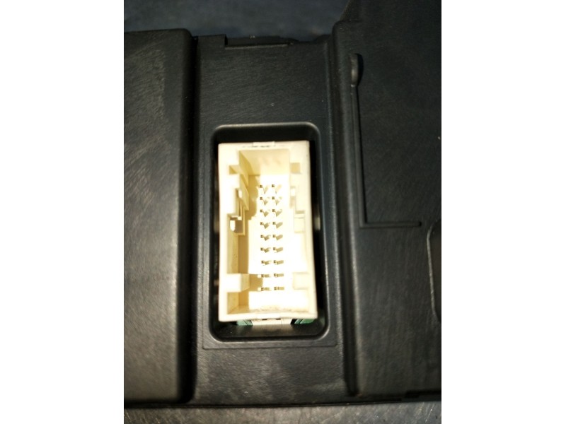 Recambio de mando calefaccion / aire acondicionado para renault megane ii station wagon (km0/1_) 1.9 dci referencia OEM IAM 8200