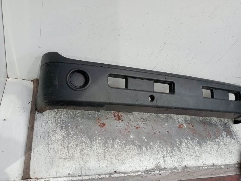 Recambio de paragolpes delantero para nissan cabstar (f24m, f24w) 35.13 dci, 45.13 dci 2.5 (f24m) referencia OEM IAM  4P 09