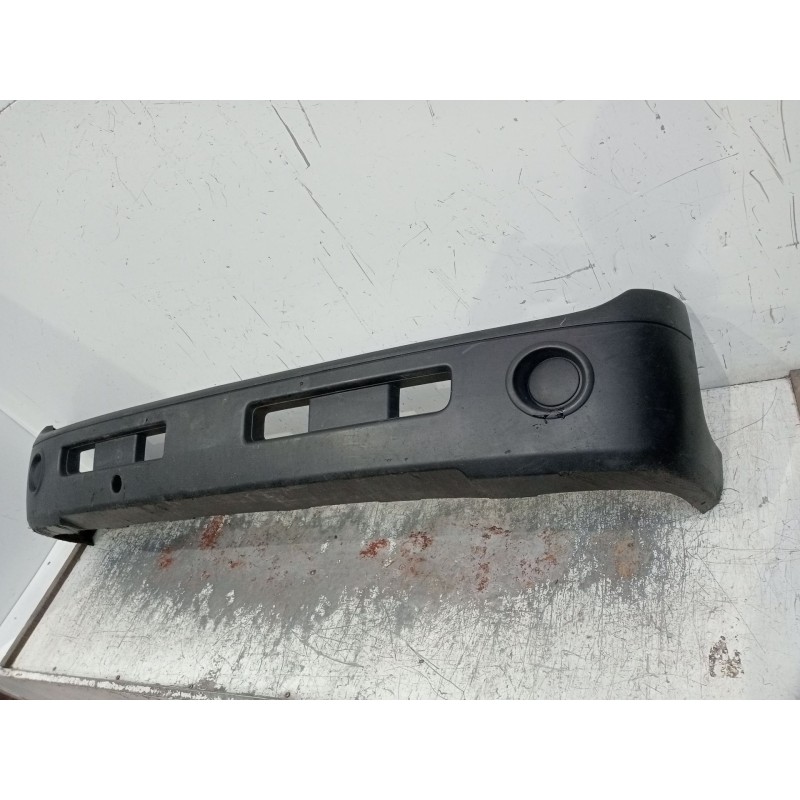 Recambio de paragolpes delantero para nissan cabstar (f24m, f24w) 35.13 dci, 45.13 dci 2.5 (f24m) referencia OEM IAM  4P 09
