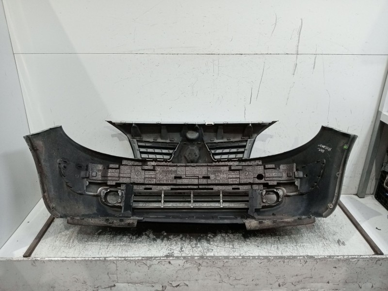 Recambio de paragolpes delantero para renault scénic ii (jm0/1_) 1.9 dci (jm0g, jm12, jm1g, jm2c) referencia OEM IAM  5P 04