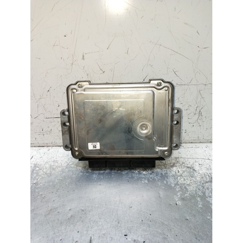 Recambio de centralita motor uce para renault megane ii station wagon (km0/1_) 1.9 dci referencia OEM IAM 0281013907 8200705747 
