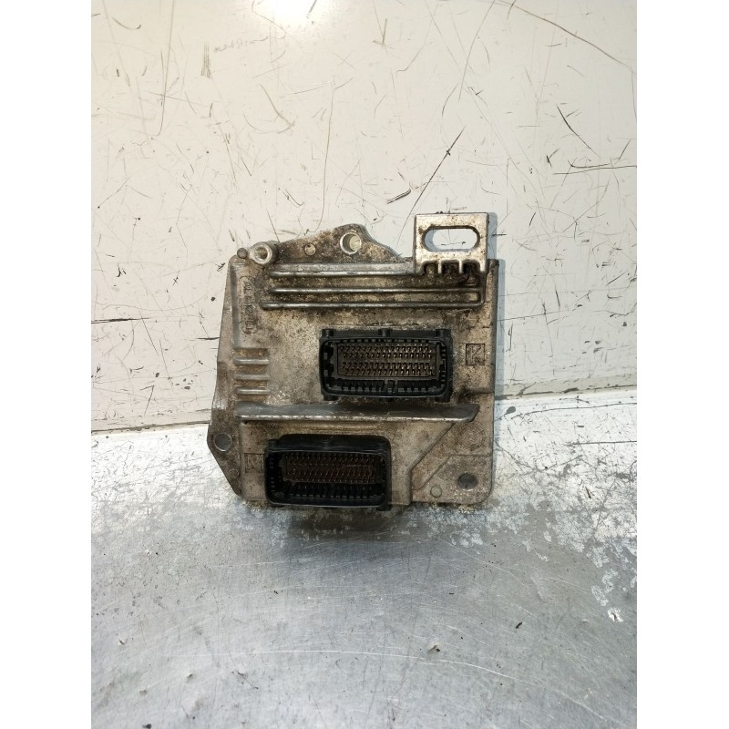 Recambio de centralita motor uce para opel astra h (a04) 1.6 (l48) referencia OEM IAM 12230740  04