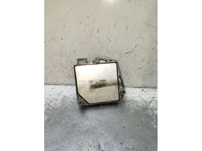 Recambio de centralita motor uce para opel astra h (a04) 1.6 (l48) referencia OEM IAM 12230740  04