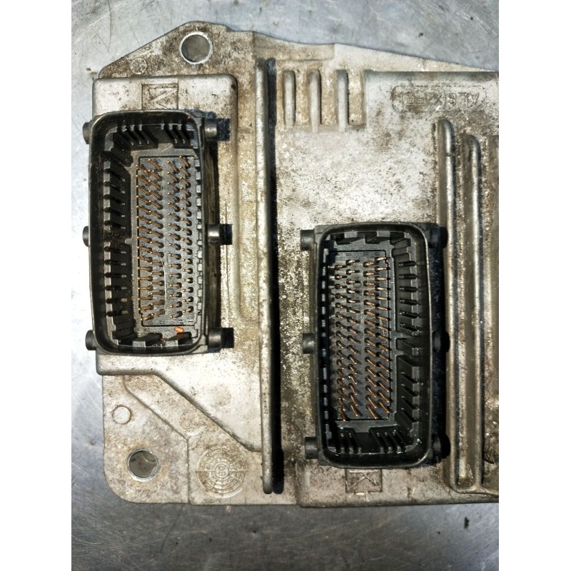 Recambio de centralita motor uce para opel astra h (a04) 1.6 (l48) referencia OEM IAM 12230740  04