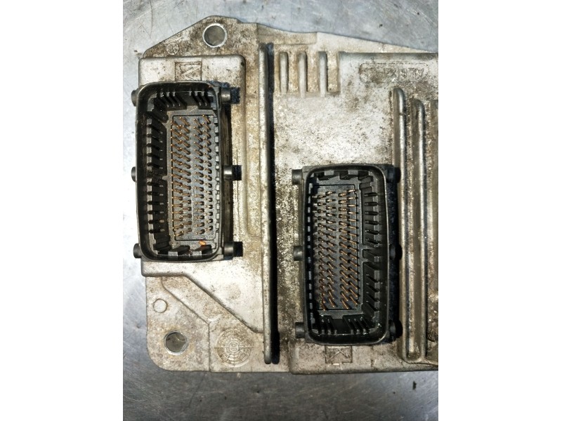 Recambio de centralita motor uce para opel astra h (a04) 1.6 (l48) referencia OEM IAM 12230740  04