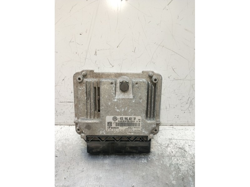 Recambio de centralita motor uce para skoda suberb (3t4) ambition referencia OEM IAM 0281014113 03G906021QP 1039S27699 08 03G906