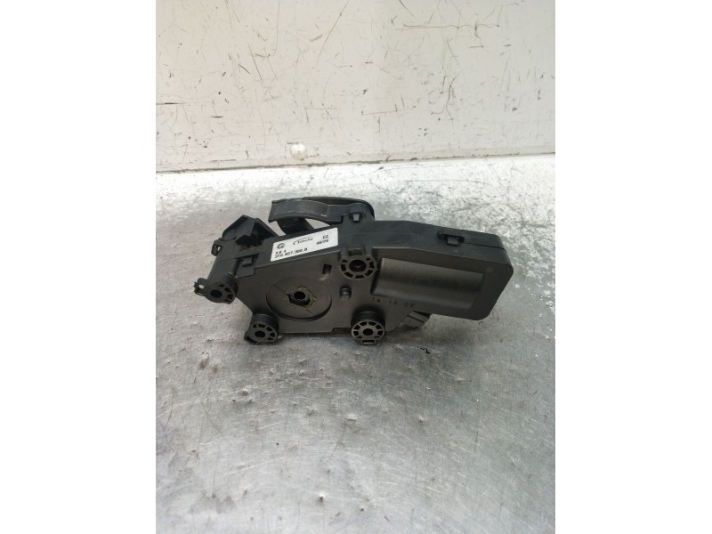 Recambio de motor cierre centralizado trasero derecho para skoda suberb (3t4) ambition referencia OEM IAM 3T0827300B 5P 08