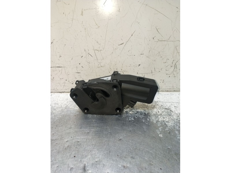 Recambio de motor cierre centralizado trasero izquierdo para skoda suberb (3t4) ambition referencia OEM IAM 3T0827299B 5P 08