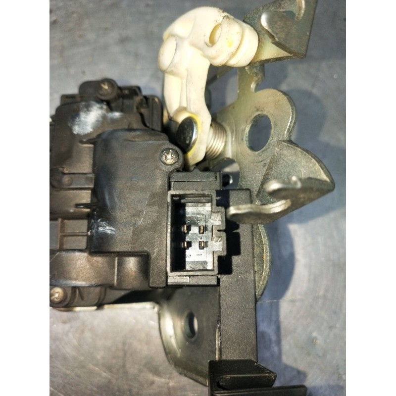 Recambio de motor cierre centralizado porton para skoda suberb (3t4) ambition referencia OEM IAM 9K9327565 5P 08