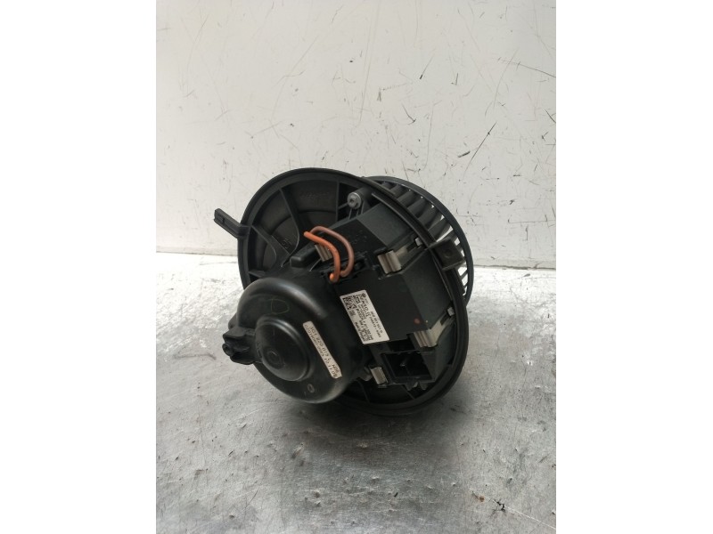 Recambio de motor calefaccion para skoda suberb (3t4) ambition referencia OEM IAM 3C1820015L CZ0160600865 08