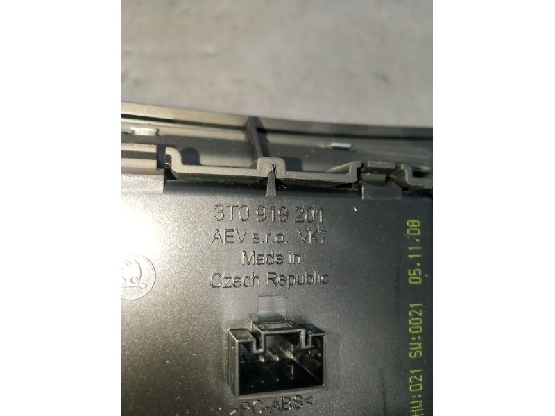 Recambio de mando multifuncion para skoda suberb (3t4) ambition referencia OEM IAM 3T0919201  08