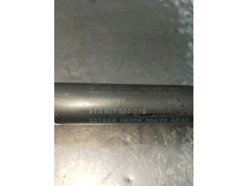 Recambio de amortiguadores maletero / porton para skoda suberb (3t4) ambition referencia OEM IAM 3T582755001S 3215XB0650N 08