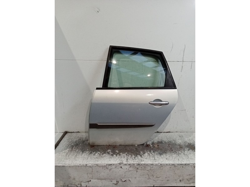 Recambio de puerta trasera derecha para renault scénic ii (jm0/1_) 1.9 dci (jm0g, jm12, jm1g, jm2c) referencia OEM IAM  5P 04