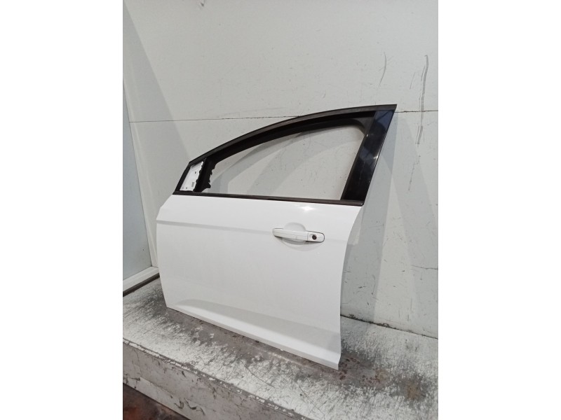 Recambio de puerta delantera izquierda para ford focus turn. business referencia OEM IAM  5P 17
