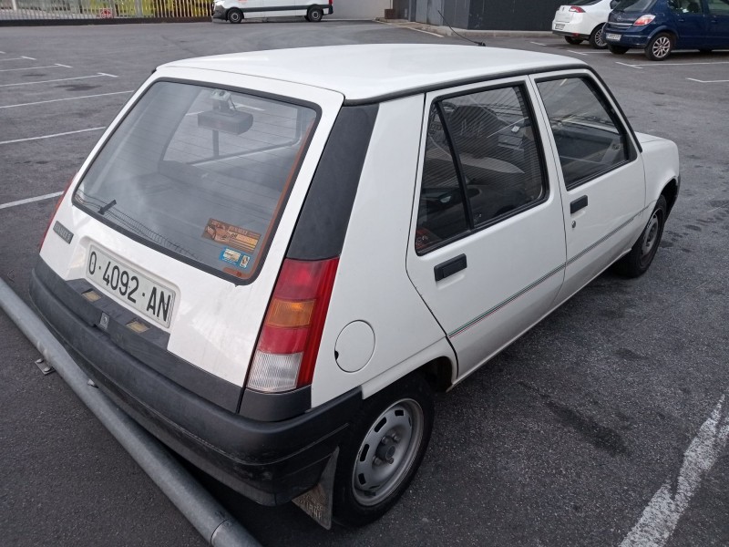 renault super 5 (b/c40_) del año 1988