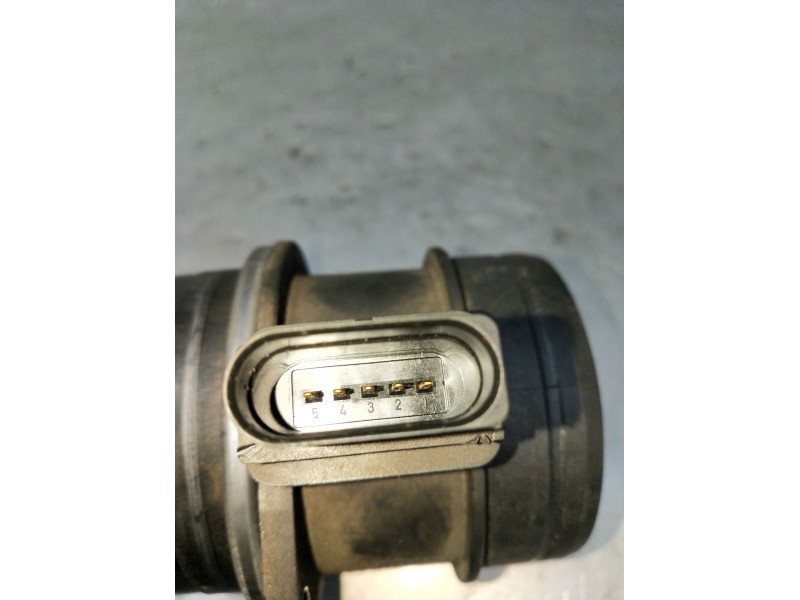 Recambio de caudalimetro para volkswagen passat berlina (3c2) advance referencia OEM IAM 0281002735 03G906461C 05