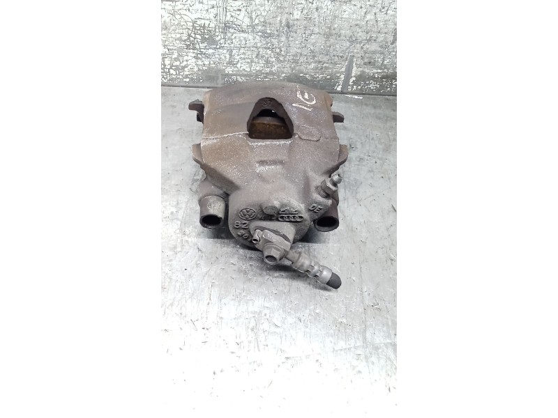 Recambio de pinza freno delantera derecha para volkswagen polo iv (9n_, 9a_) 1.4 tdi referencia OEM IAM   05