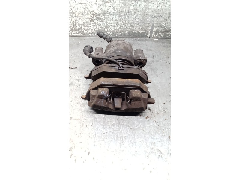 Recambio de pinza freno delantera izquierda para volkswagen polo iv (9n_, 9a_) 1.4 tdi referencia OEM IAM   05