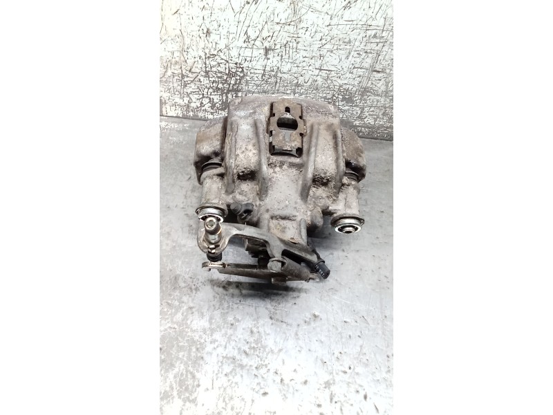 Recambio de pinza freno trasera izquierda para nissan cabstar (f24m, f24w) 35.13 dci, 45.13 dci 2.5 (f24m) referencia OEM IAM   