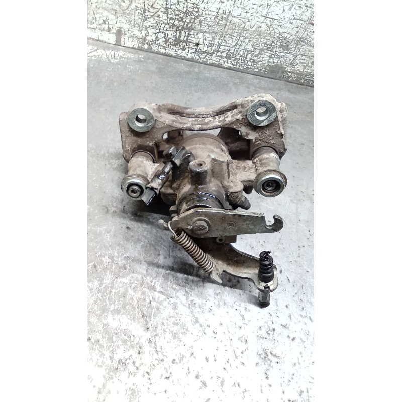 Recambio de pinza freno trasera izquierda para nissan cabstar (f24m, f24w) 35.13 dci, 45.13 dci 2.5 (f24m) referencia OEM IAM   