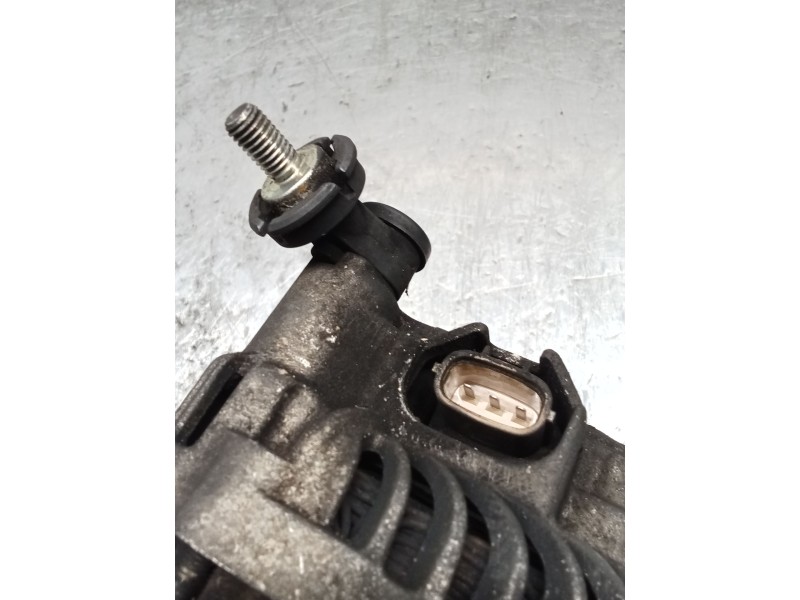 Recambio de alternador para nissan cabstar (f24m, f24w) 35.13 dci, 45.13 dci 2.5 (f24m) referencia OEM IAM 23100EB31A A3TG2681AE