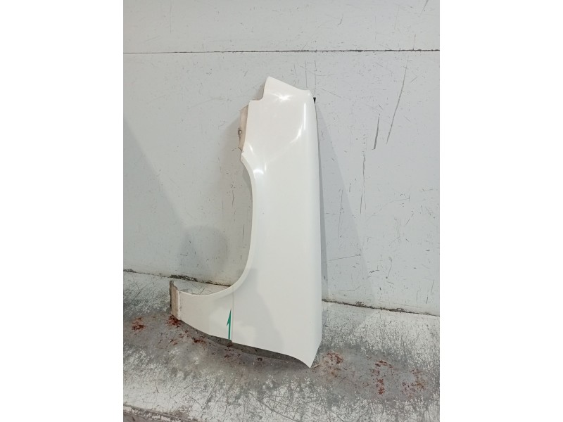 Recambio de aleta delantera izquierda para renault super 5 (b/c40_) 1.1 referencia OEM IAM  5P 88