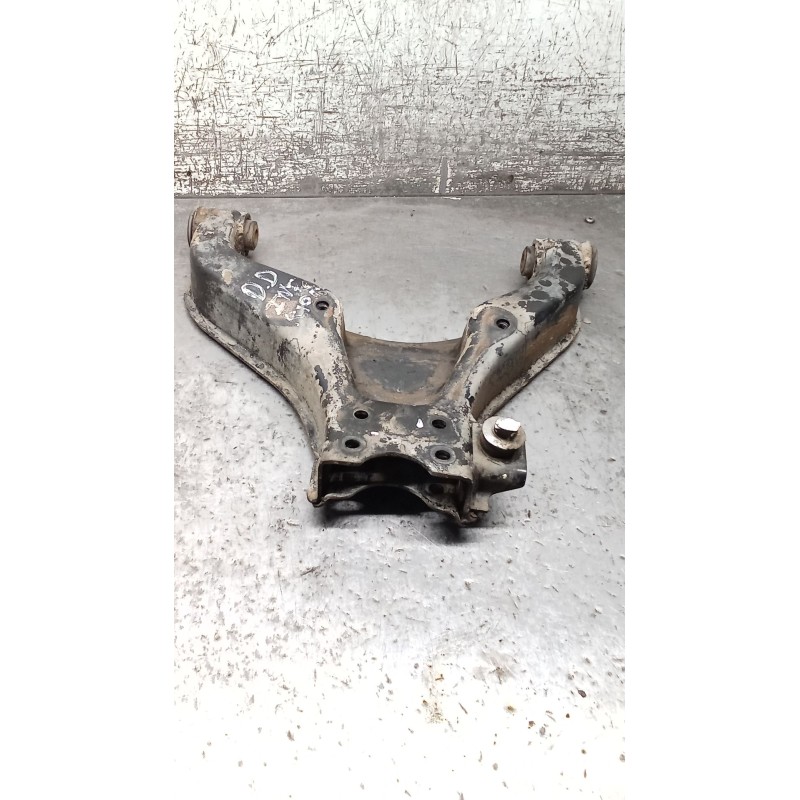 Recambio de brazo suspension inferior delantero derecho para nissan cabstar (f24m, f24w) 35.13 dci, 45.13 dci 2.5 (f24m) referen