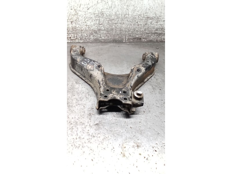 Recambio de brazo suspension inferior delantero derecho para nissan cabstar (f24m, f24w) 35.13 dci, 45.13 dci 2.5 (f24m) referen