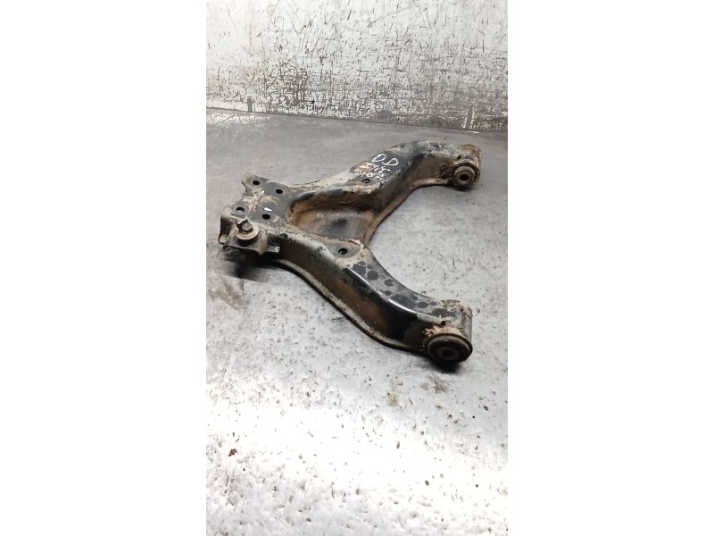 Recambio de brazo suspension inferior delantero derecho para nissan cabstar (f24m, f24w) 35.13 dci, 45.13 dci 2.5 (f24m) referen