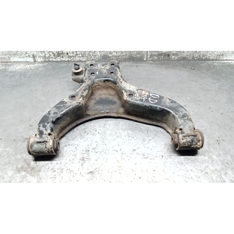 Recambio de brazo suspension inferior delantero derecho para nissan cabstar (f24m, f24w) 35.13 dci, 45.13 dci 2.5 (f24m) referen