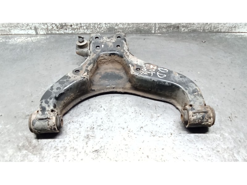 Recambio de brazo suspension inferior delantero derecho para nissan cabstar (f24m, f24w) 35.13 dci, 45.13 dci 2.5 (f24m) referen