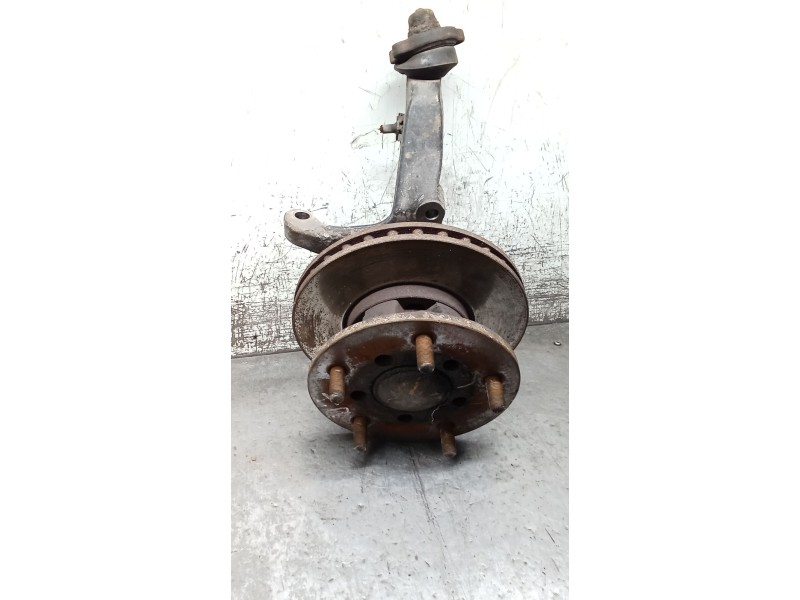 Recambio de mangueta delantera izquierda para nissan cabstar (f24m, f24w) 35.13 dci, 45.13 dci 2.5 (f24m) referencia OEM IAM   0