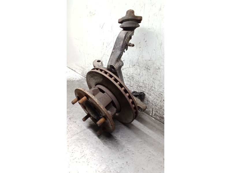 Recambio de mangueta delantera izquierda para nissan cabstar (f24m, f24w) 35.13 dci, 45.13 dci 2.5 (f24m) referencia OEM IAM   0