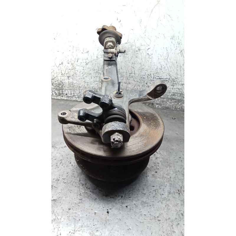 Recambio de mangueta delantera izquierda para nissan cabstar (f24m, f24w) 35.13 dci, 45.13 dci 2.5 (f24m) referencia OEM IAM   0